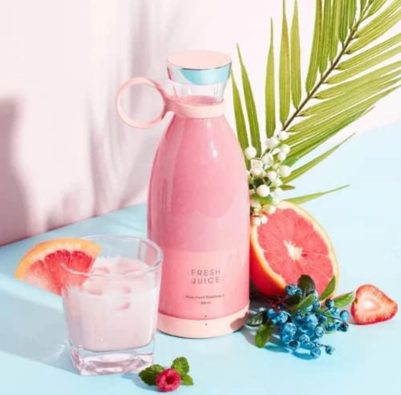 Portable 12 oz Electric Blender Bottle: This innovative personal sized blender bottle is a convenient way to rejuvenate with a quick smoothie from any location!